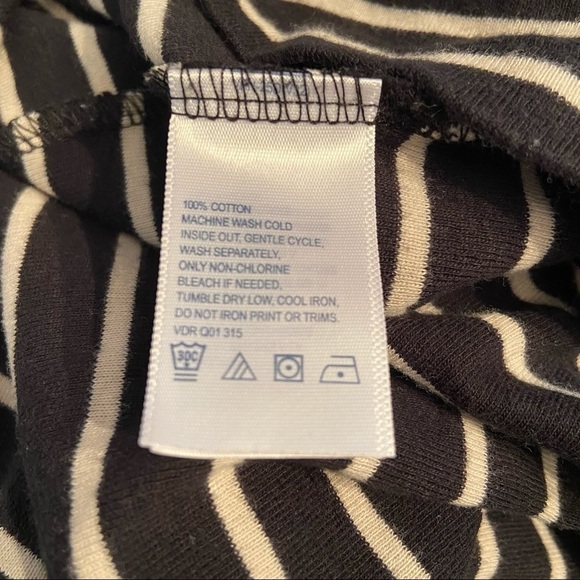 Nautical striped  women’s top in size large - Picture 8 of 9